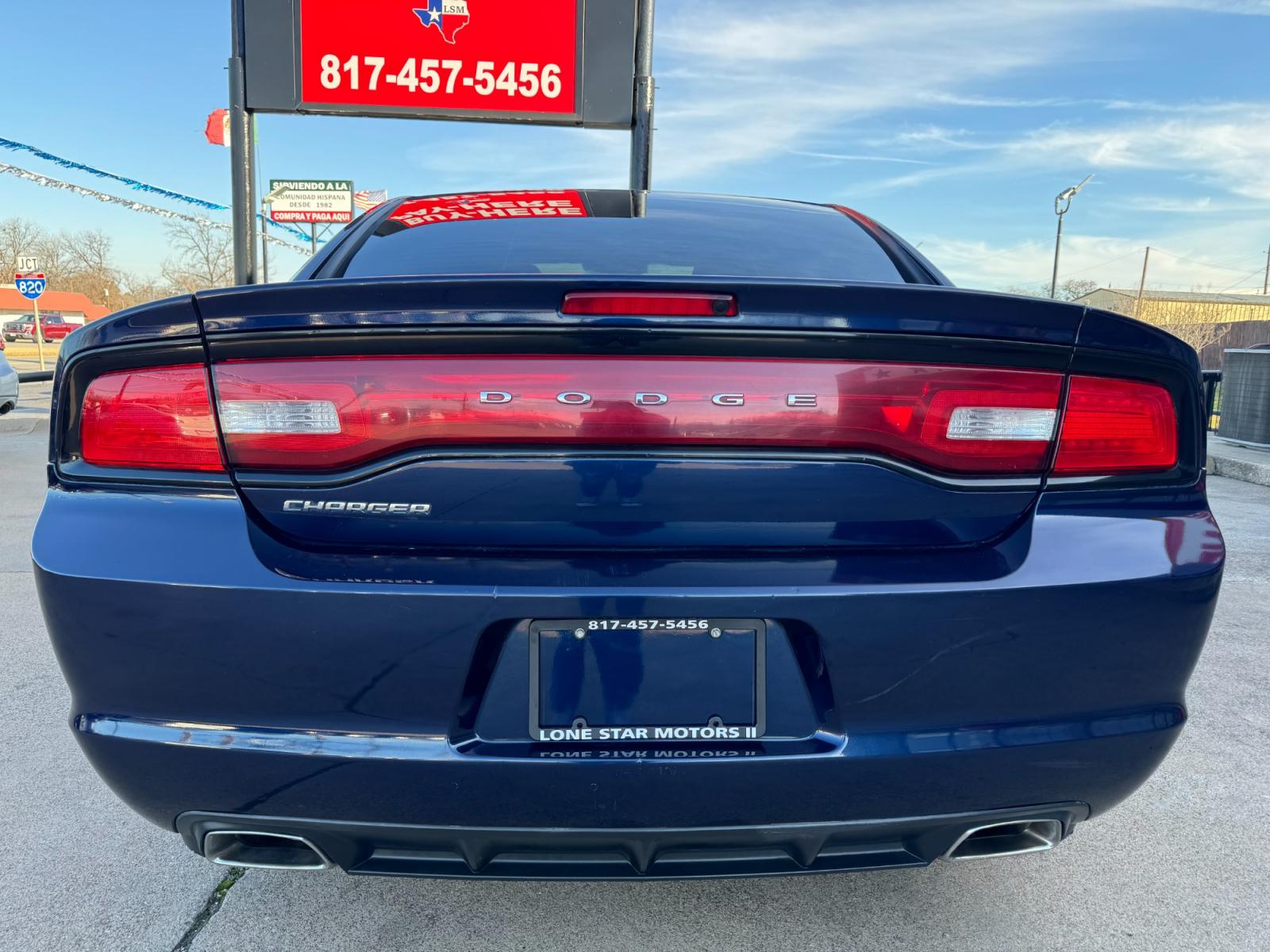 2014 BLUE /Gray DODGE CHARGER SE 4dr Sedan (2C3CDXBGXEH) with an 3.6L V6 engine, Automatic 5-Speed transmission, located at 5900 E. Lancaster Ave., Fort Worth, TX, 76112, (817) 457-5456, 0.000000, 0.000000 - This is a 2014 Dodge Charger SE 4dr Sedan that is in excellent condition. All power windows, door locks and seats. Ice cold AC for those hot Texas summer days. It is equipped with a CD player, AM/FM radio, AUX port, Bluetooth connectivity and Sirius XM radio capability. Apply for financing today! - Photo #4